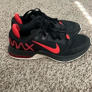 Men Size 10 Black Red Nike Air Max Shoes